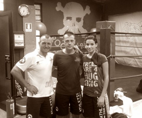 Davide Carli - World Champion: Thai Boxe WPKA 1997, Kick Boxing WKA 1998, Free Fight IFO 1999 and Francesca Susini of our Hand Surgery Team